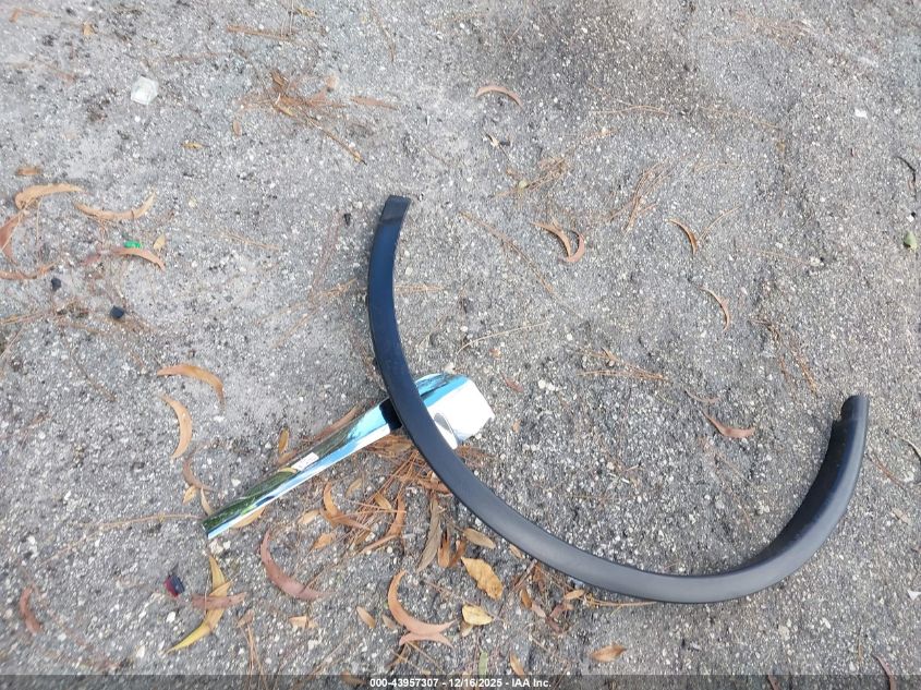 2015 Nissan Murano Platinum VIN: 5N1AZ2MG3FN265046 Lot: 43957307