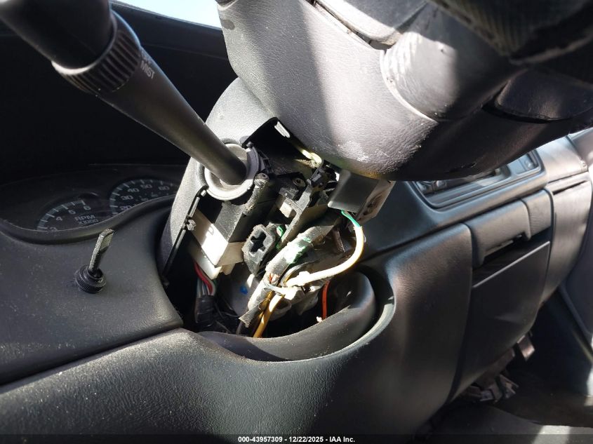 2001 Chevrolet Silverado 1500 Ls VIN: 2GCEC19V111283225 Lot: 43957309