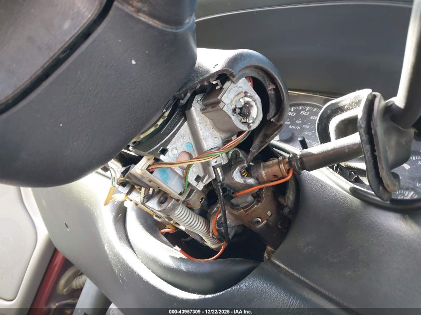 2001 Chevrolet Silverado 1500 Ls VIN: 2GCEC19V111283225 Lot: 43957309