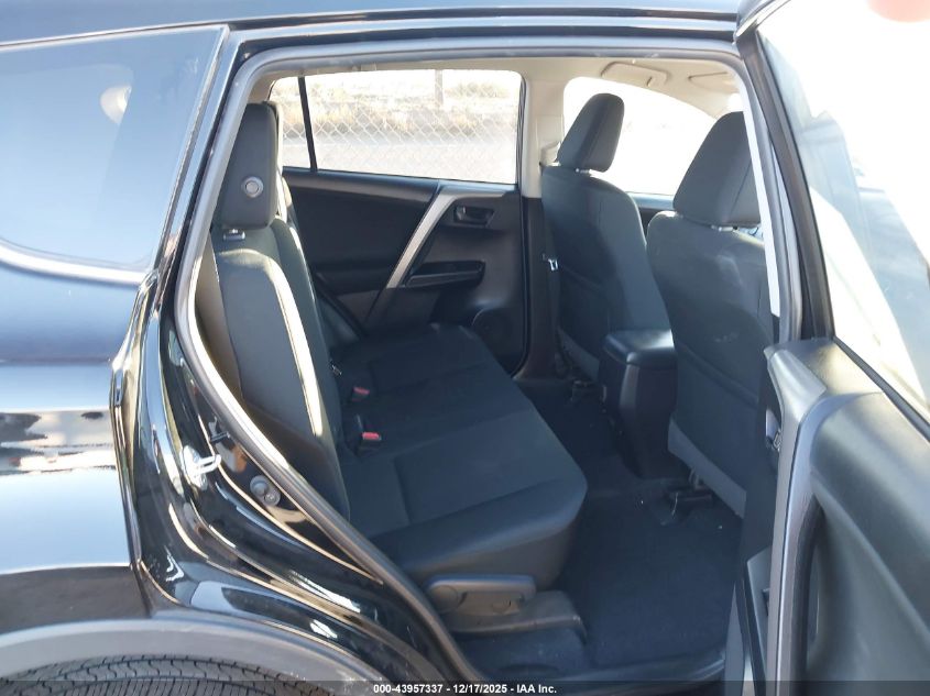 2018 Toyota Rav4 Le VIN: 2T3ZFREV3JW493166 Lot: 43957337