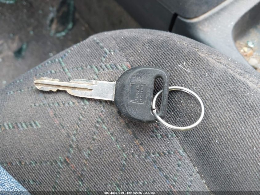 2000 Honda Civic Ex VIN: 1HGEJ8144YL114162 Lot: 43957359