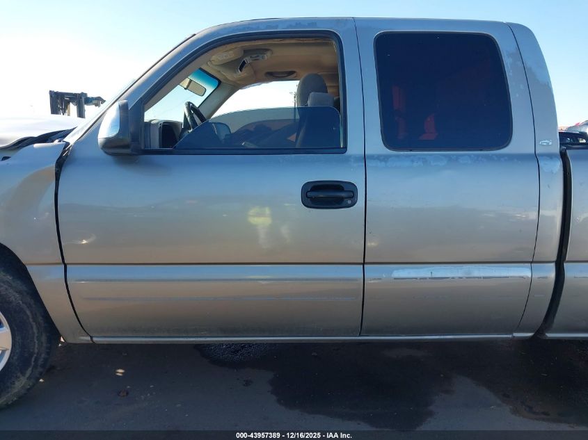 2002 Chevrolet Silverado 1500 Ls VIN: 2GCEC19T321305306 Lot: 43957389