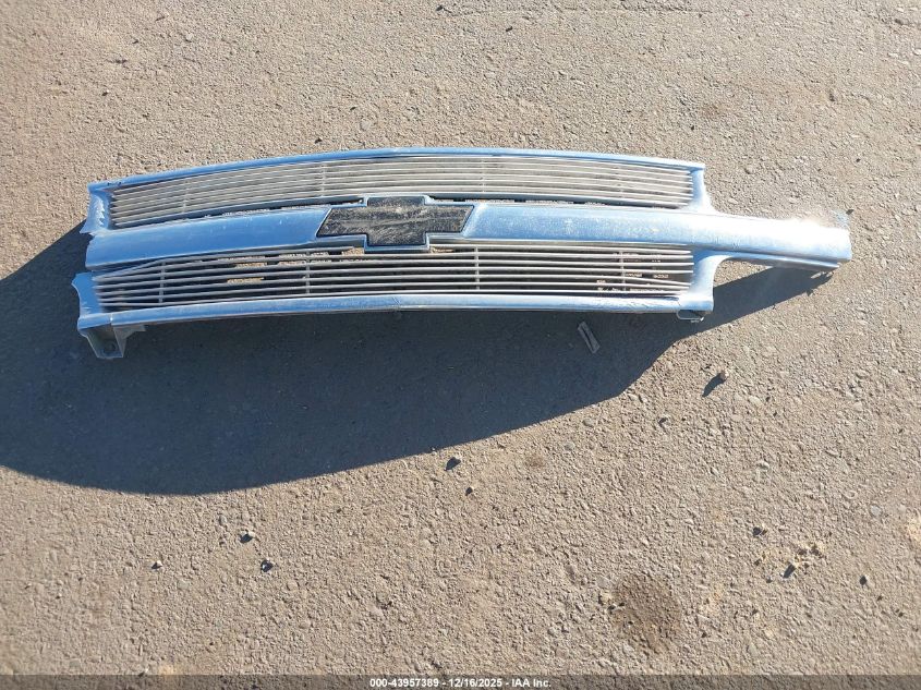 2002 Chevrolet Silverado 1500 Ls VIN: 2GCEC19T321305306 Lot: 43957389