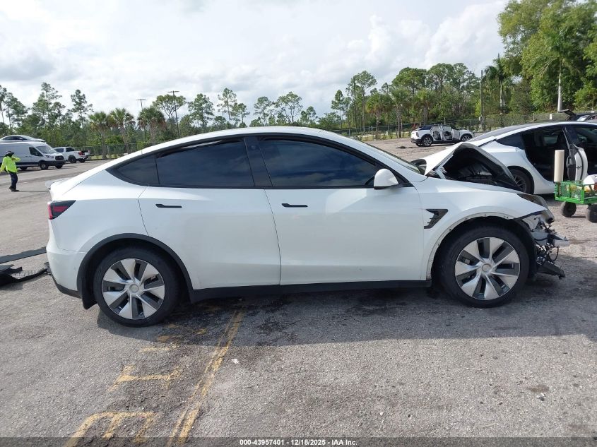 2021 Tesla Model Y Long Range Dual Motor All-Wheel Drive VIN: 5YJYGDEE6MF260338 Lot: 43957401