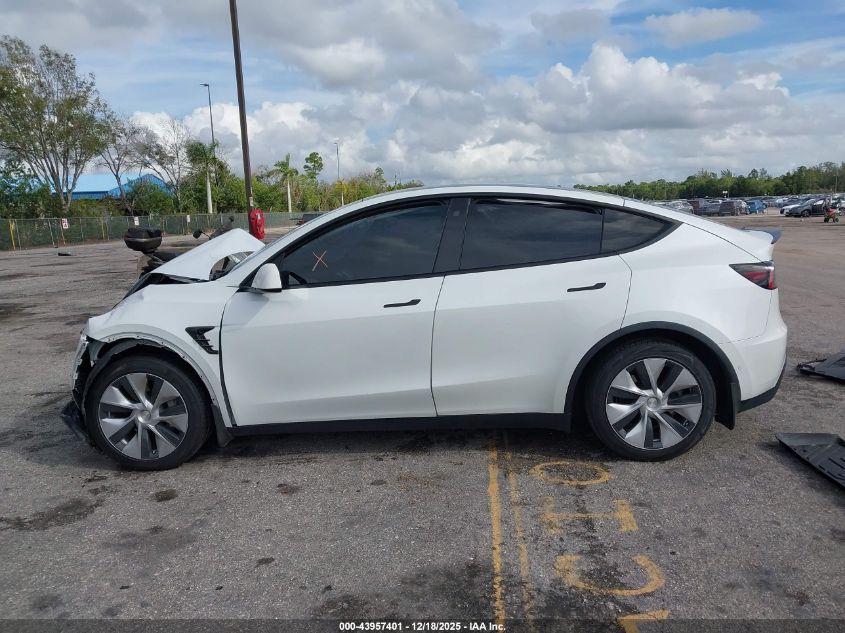 2021 Tesla Model Y Long Range Dual Motor All-Wheel Drive VIN: 5YJYGDEE6MF260338 Lot: 43957401