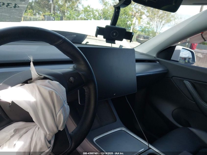 2021 Tesla Model Y Long Range Dual Motor All-Wheel Drive VIN: 5YJYGDEE6MF260338 Lot: 43957401