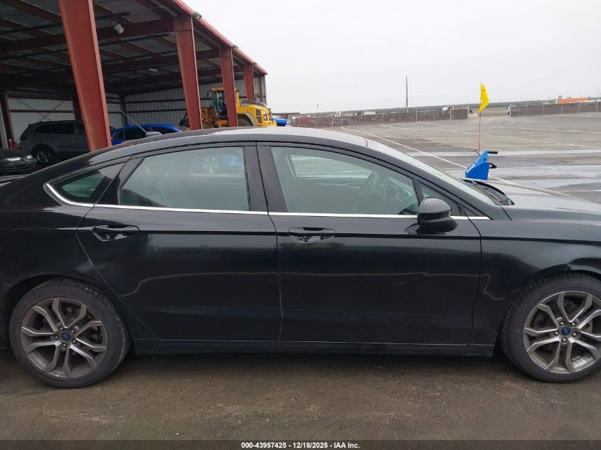 2017 Ford Fusion Se VIN: 3FA6P0HD8HR158231 Lot: 43957425