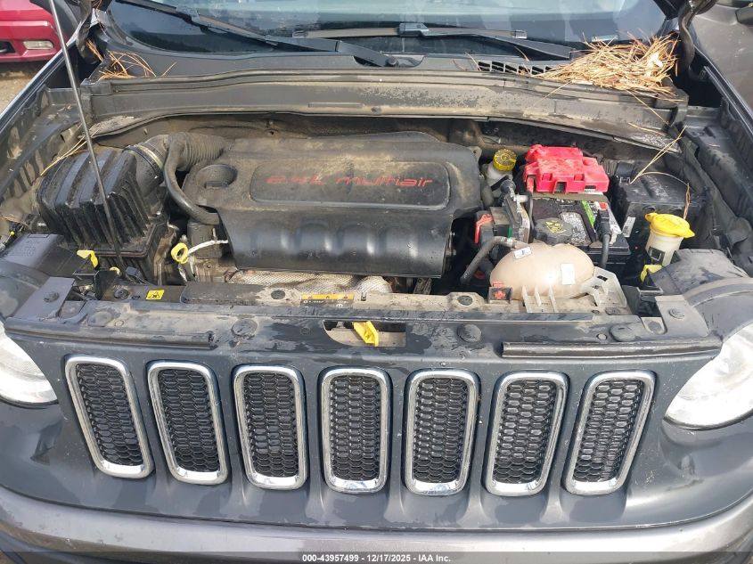 2018 Jeep Renegade Latitude 4X4 VIN: ZACCJBBBXJPH82310 Lot: 43957499