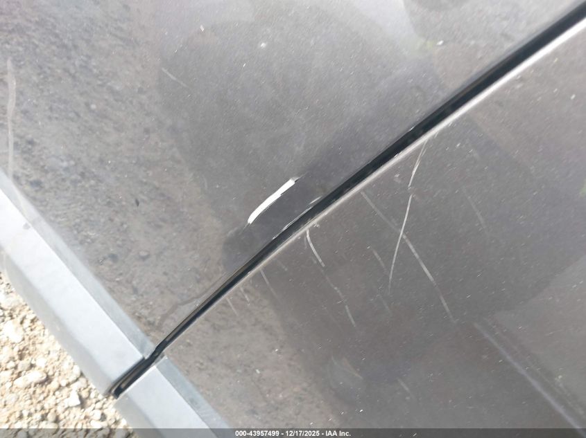 2018 Jeep Renegade Latitude 4X4 VIN: ZACCJBBBXJPH82310 Lot: 43957499