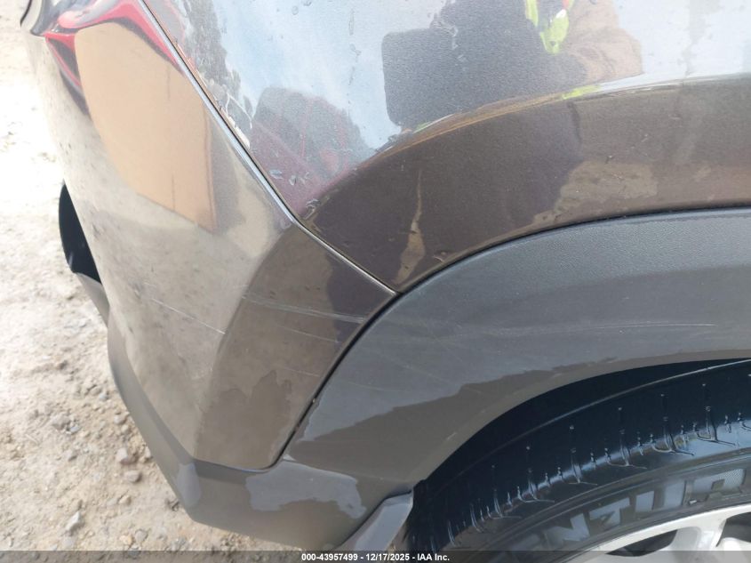 2018 Jeep Renegade Latitude 4X4 VIN: ZACCJBBBXJPH82310 Lot: 43957499