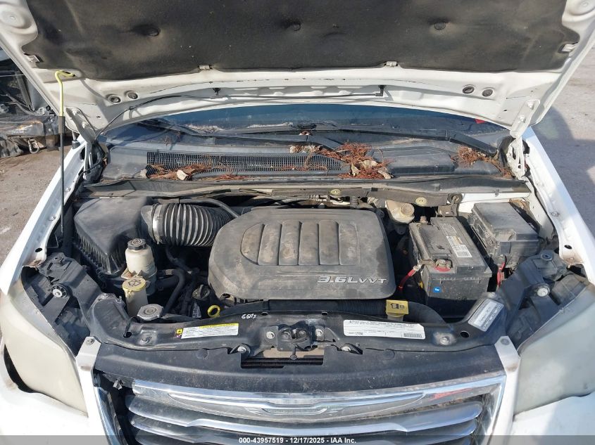 2011 Chrysler Town & Country Touring VIN: 2A4RR5DG0BR623168 Lot: 43957519