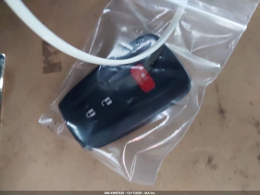 2020 Toyota Prius Xle VIN: JTDKARFUXL3112926 Lot: 43957535