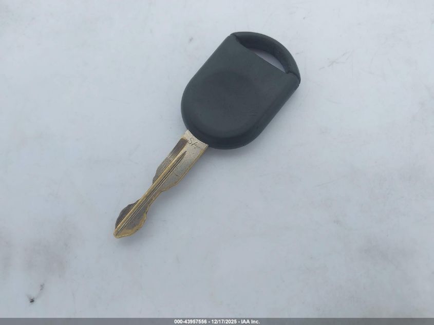 2007 Ford Mustang V6 Deluxe/V6 Premium VIN: 1ZVFT80N575261016 Lot: 43957556