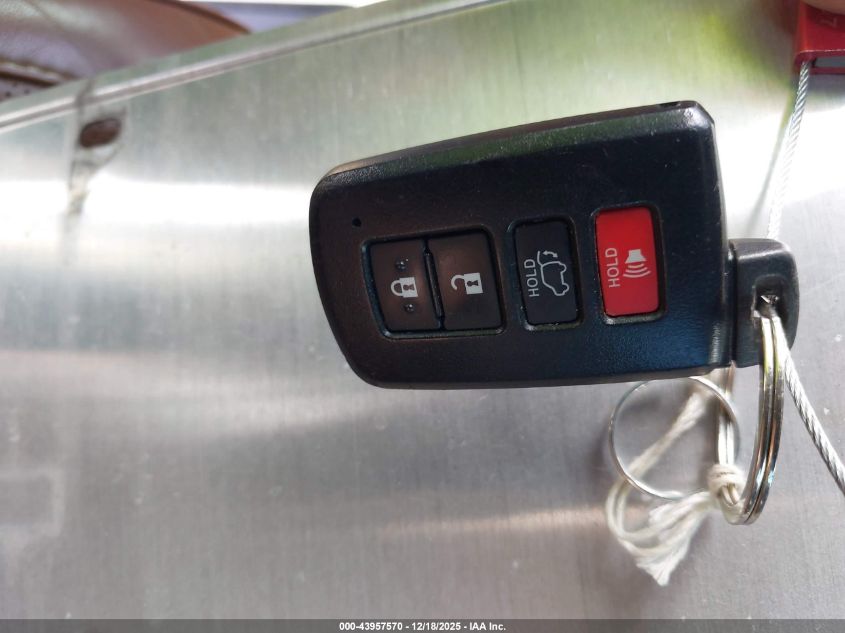 2019 Toyota Highlander Limited VIN: 5TDYZRFH2KS370070 Lot: 43957570