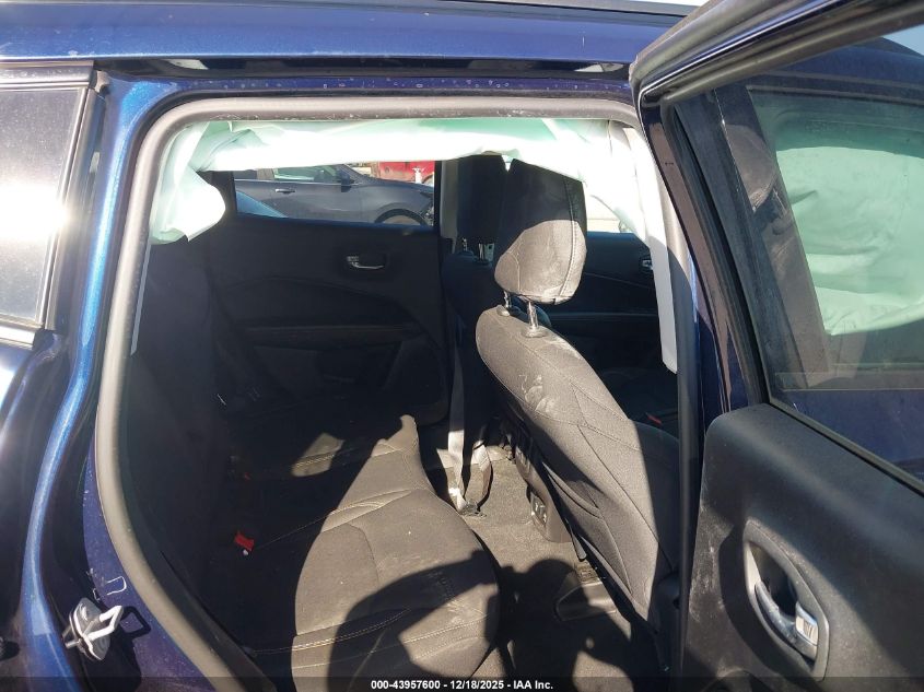 2018 Jeep Compass Sport Fwd VIN: 3C4NJCAB4JT409353 Lot: 43957600