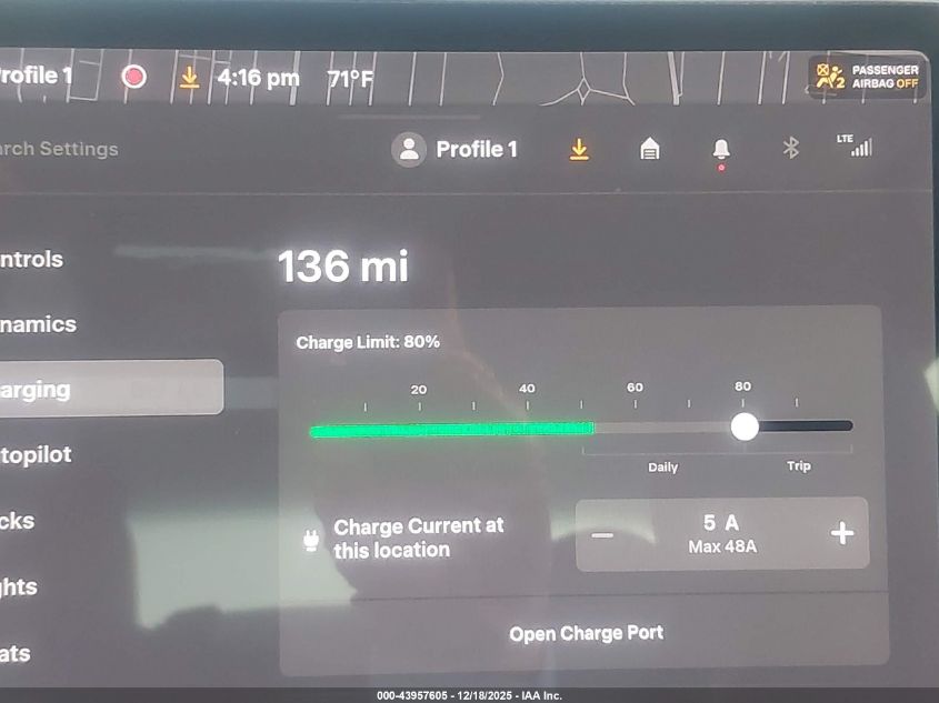 2018 Tesla Model 3 Long Range/Mid Range VIN: 5YJ3E1EAXJF052518 Lot: 43957605