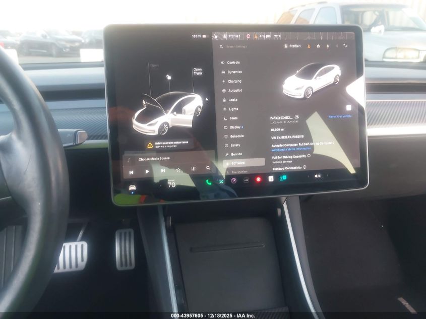 2018 Tesla Model 3 Long Range/Mid Range VIN: 5YJ3E1EAXJF052518 Lot: 43957605