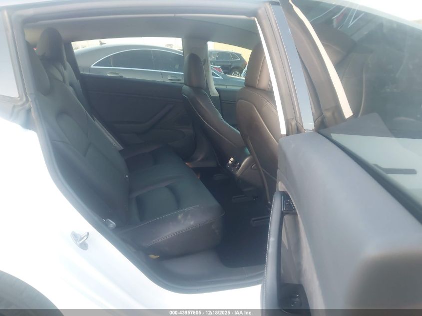 2018 Tesla Model 3 Long Range/Mid Range VIN: 5YJ3E1EAXJF052518 Lot: 43957605