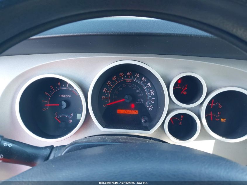 2008 Toyota Tundra Sr5 5.7L V8 VIN: 5TFDV54128X043454 Lot: 43957649