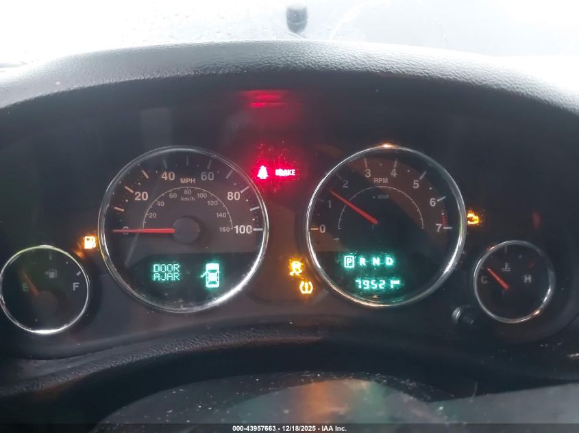 2017 Jeep Wrangler Unlimited Rubicon 4X4 VIN: 1C4BJWFG1HL616264 Lot: 43957663