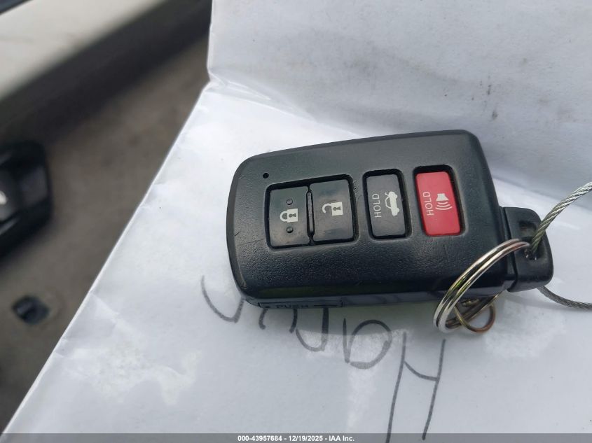 2012 Toyota Camry Hybrid Xle VIN: 4T1BD1FK9CU009400 Lot: 43957684