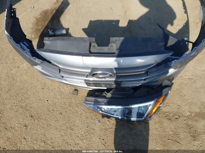 KMHD74LF7KU845956 2019 HYUNDAI ELANTRA photo no. 12