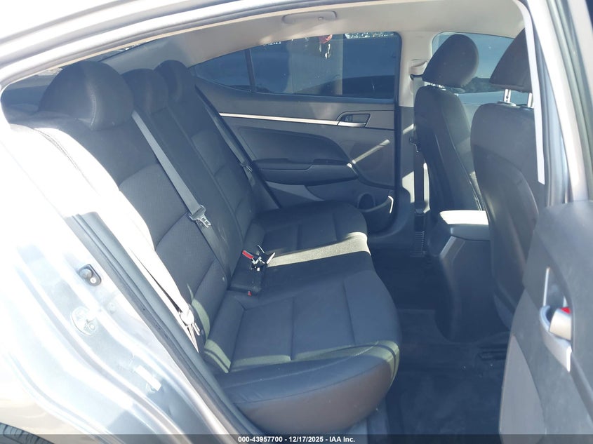 KMHD74LF7KU845956 2019 HYUNDAI ELANTRA photo no. 8