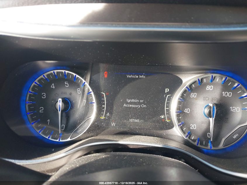 2018 Chrysler Pacifica Limited VIN: 2C4RC1GG0JR117642 Lot: 43957718