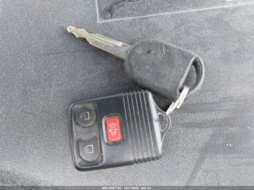 2005 Ford F-150 Fx4/Lariat/Xl/Xlt VIN: 1FTPX14575FB33056 Lot: 43957786