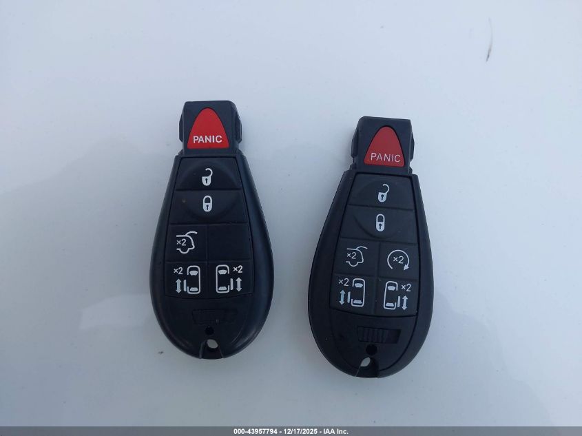 2015 Chrysler Town & Country Touring VIN: 2C4RC1BG8FR644519 Lot: 43957794