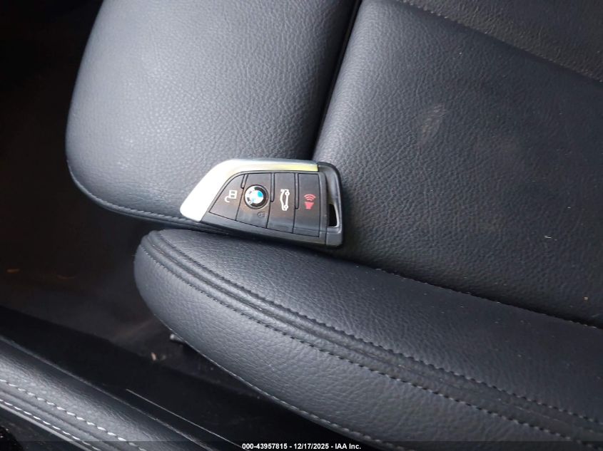 2017 BMW X1 xDrive28I VIN: WBXHT3C35H5F81680 Lot: 43957815