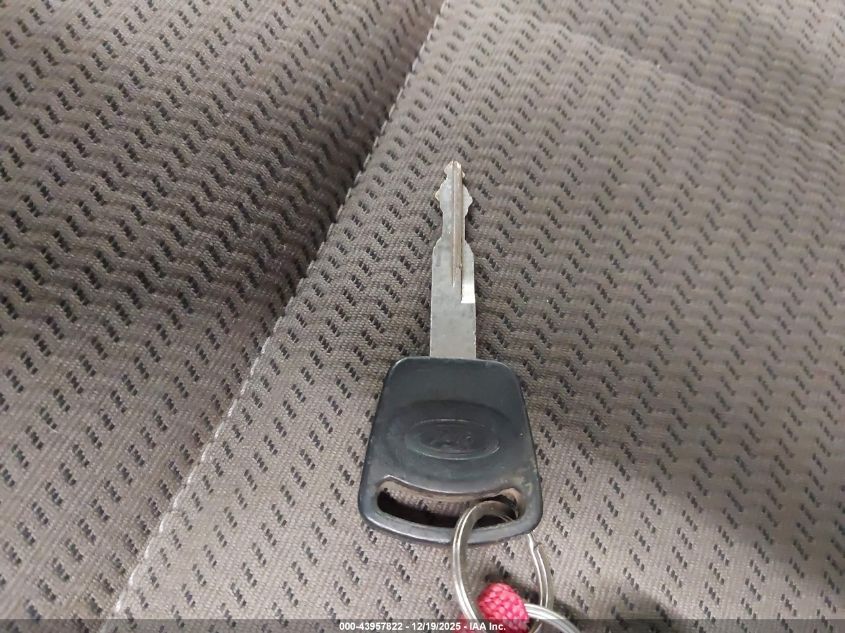 2008 Ford F-250 Xl/Xlt VIN: 1FTNF215X8ED97158 Lot: 43957822