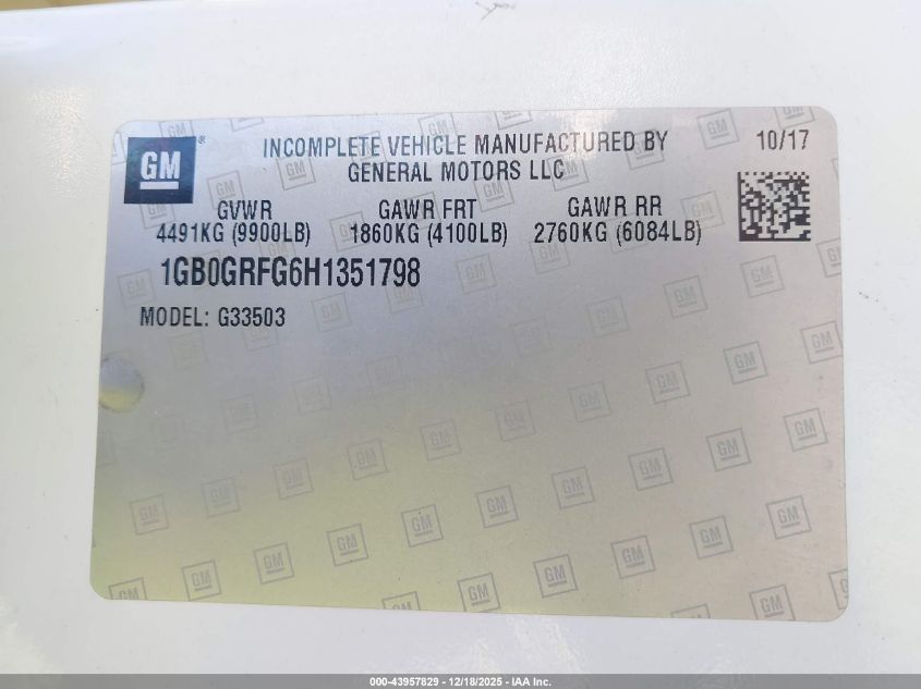 2017 Chevrolet Express Cutaway Work Van VIN: 1GB0GRFG6H1351798 Lot: 43957829