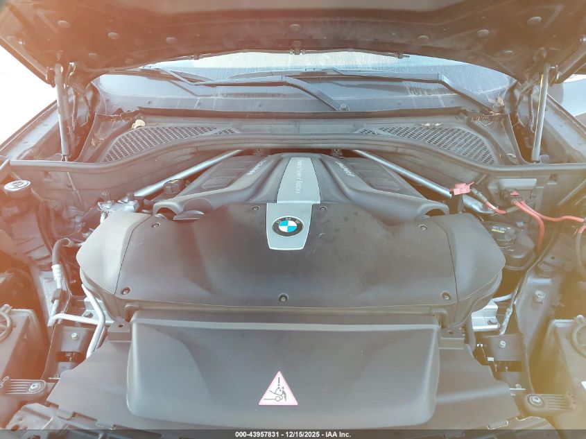 2015 BMW X5 xDrive50I VIN: 5UXKR6C54F0J77201 Lot: 43957831