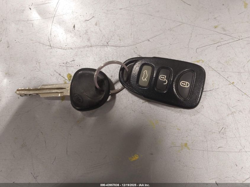 2009 Kia Spectra Ex VIN: KNAFE221995659799 Lot: 43957836