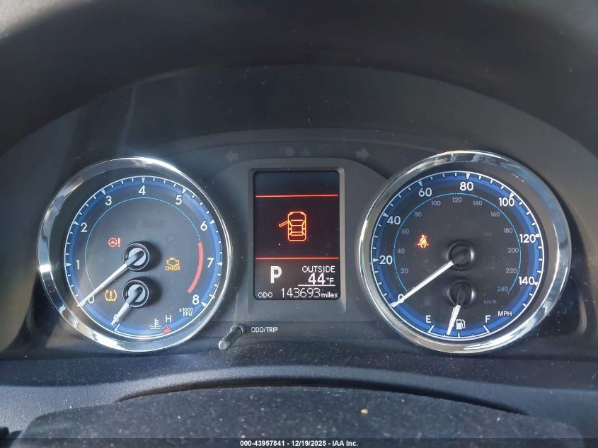 2017 Toyota Corolla Le VIN: 2T1BURHE2HC877964 Lot: 43957841