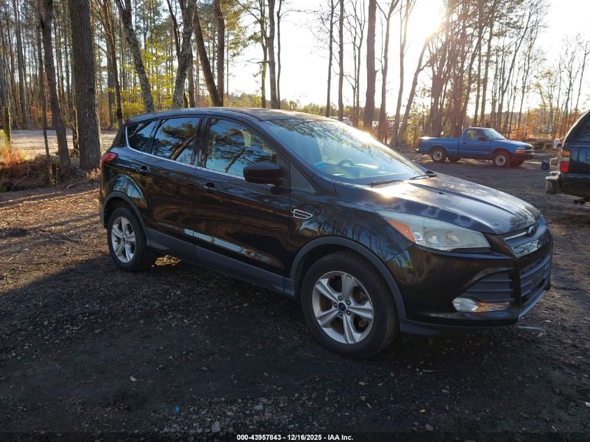 FORD ESCAPE SE
