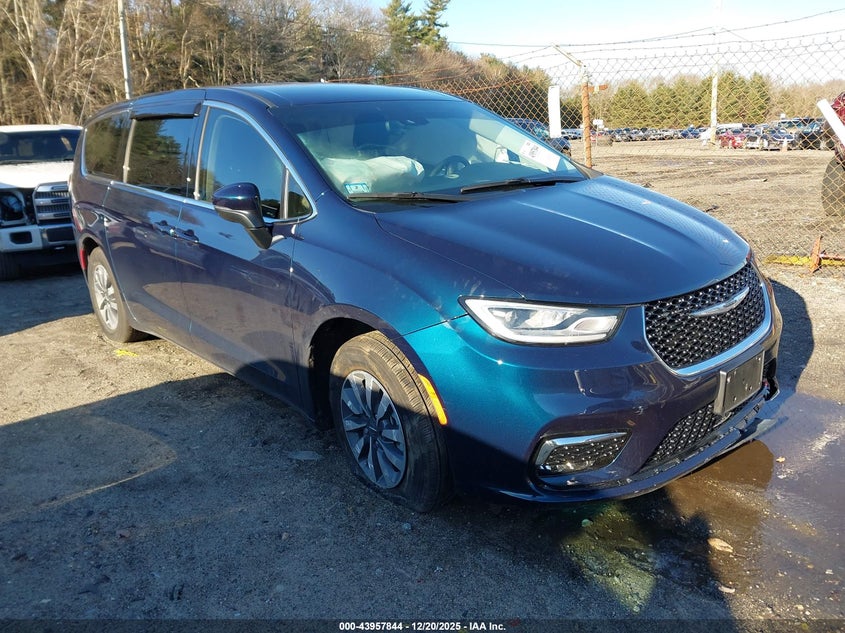 2023 Chrysler Pacifica Hybrid Touring L