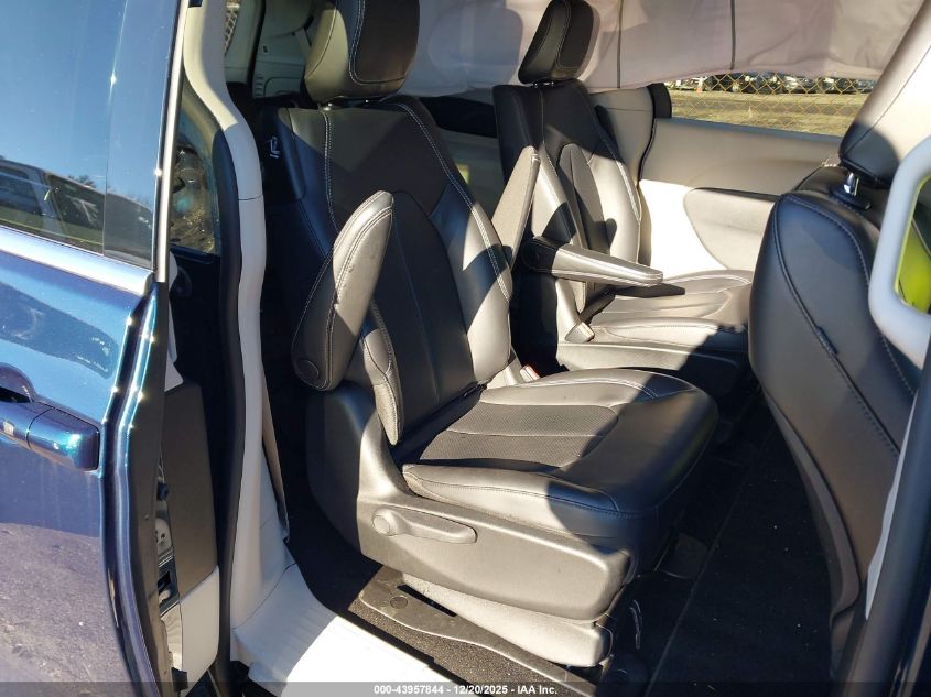 2023 Chrysler Pacifica Hybrid Touring L VIN: 2C4RC1L77PR630840 Lot: 43957844