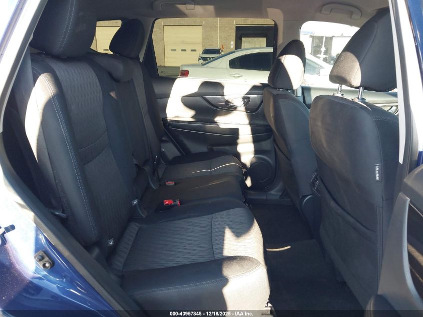 2018 Nissan Rogue Sv VIN: 5N1AT2MTXJC808525 Lot: 43957845