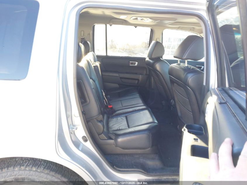 2011 Honda Pilot Touring VIN: 5FNYF4H9XBB056690 Lot: 43957860