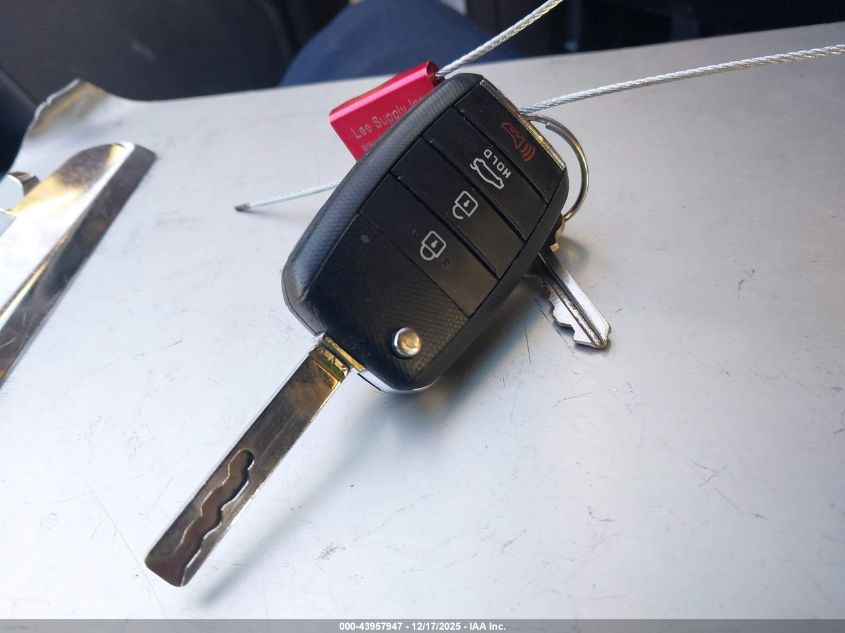 2018 Kia Optima Lx VIN: 5XXGT4L32JG243568 Lot: 43957947