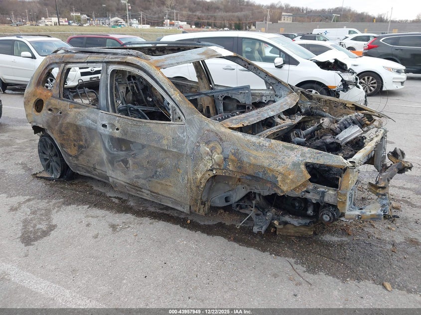 1C4PJMMX8MD232600 2021 Jeep Cherokee 80Th Anniversary 4X4 auction photo 1