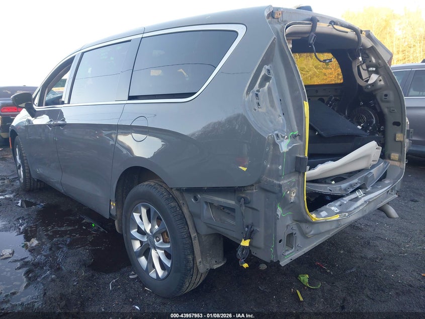 2023 Chrysler Pacifica Touring L Awd