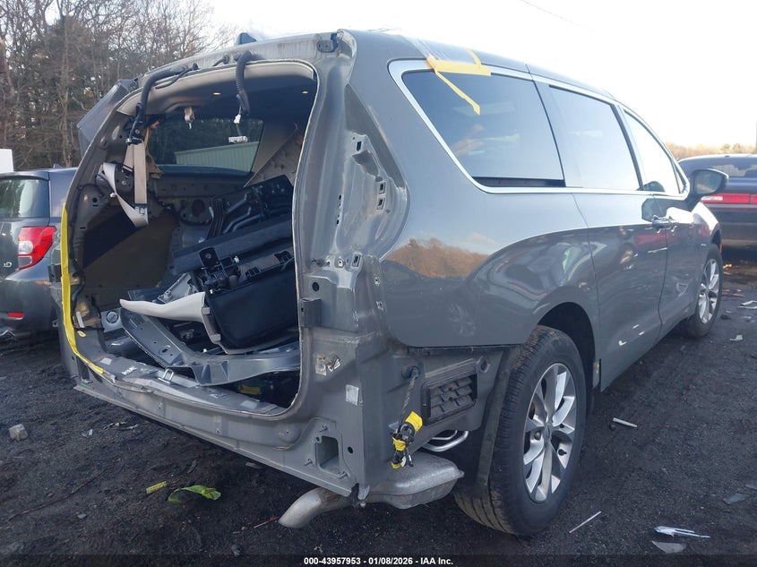 2023 Chrysler Pacifica Touring L Awd