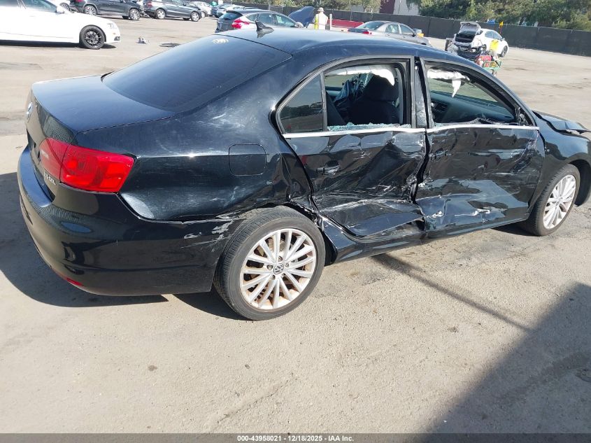 2011 Volkswagen Jetta 2.5L Sel VIN: 3VWLZ7AJ2BM318315 Lot: 43958021