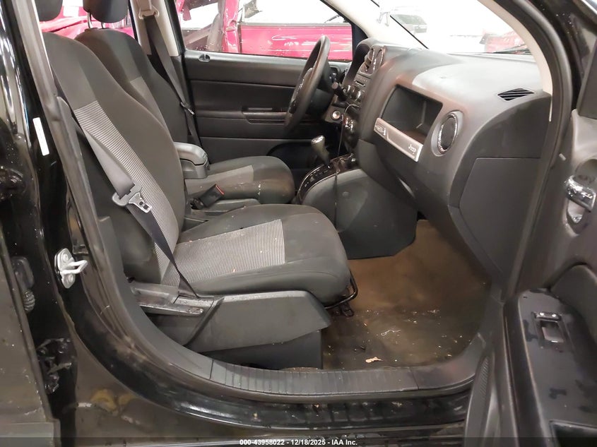 1C4NJCBA0HD124154 2017 JEEP COMPASS photo no. 5