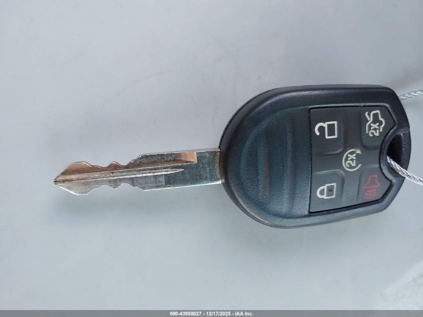 2015 Ford Explorer Xlt VIN: 1FM5K7D82FGB40118 Lot: 43958027