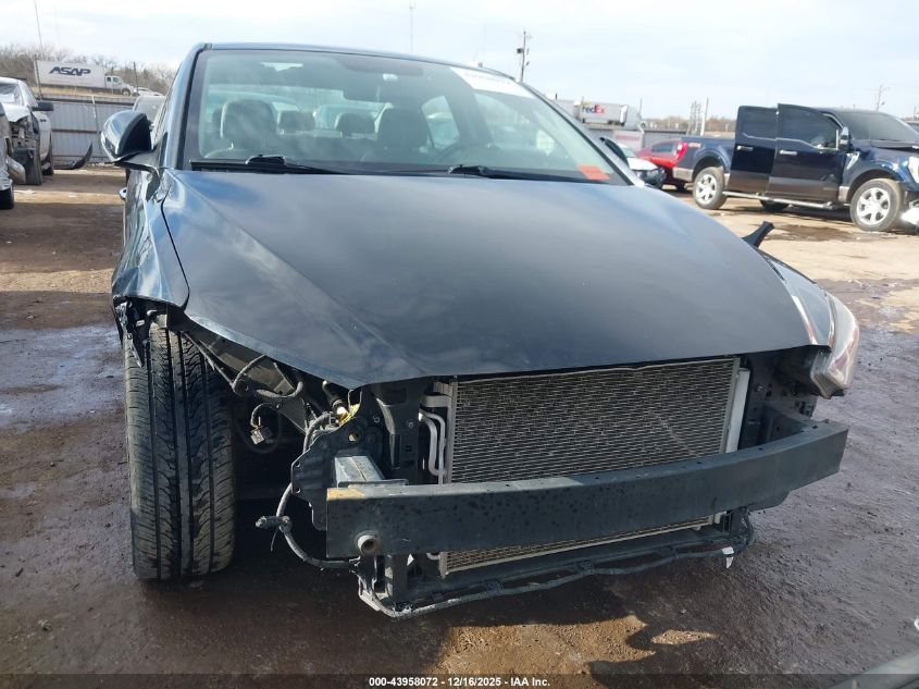 2017 Hyundai Elantra Limited VIN: KMHD84LF9HU119666 Lot: 43958072