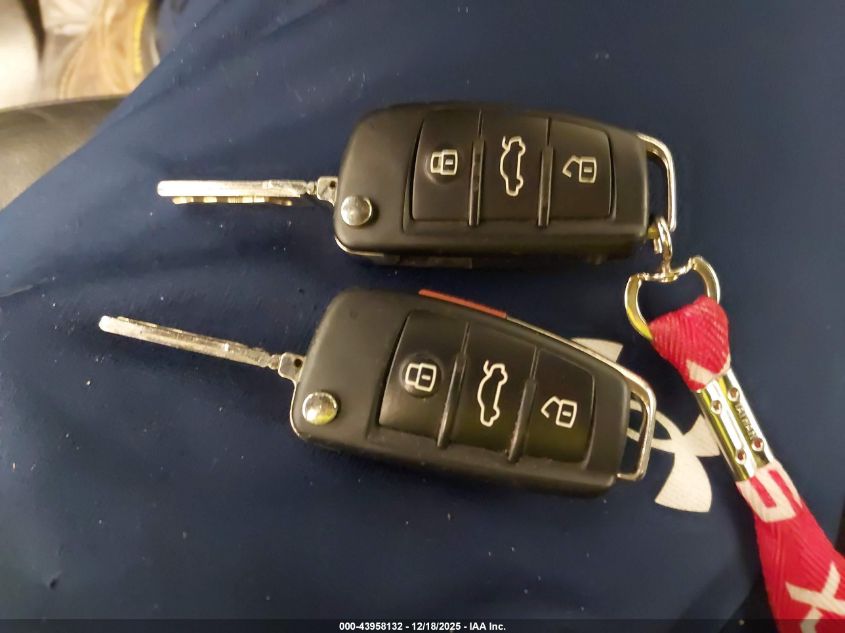 2012 Audi Q7 3.0T S Line Prestige VIN: WA1AGAFE7CD001470 Lot: 43958132